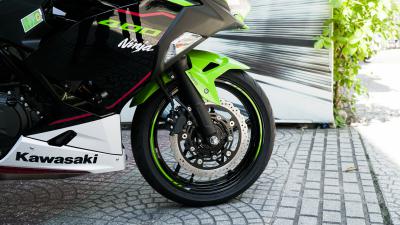 Kawasaki Ninja 400 ABS KRT Edition 2021